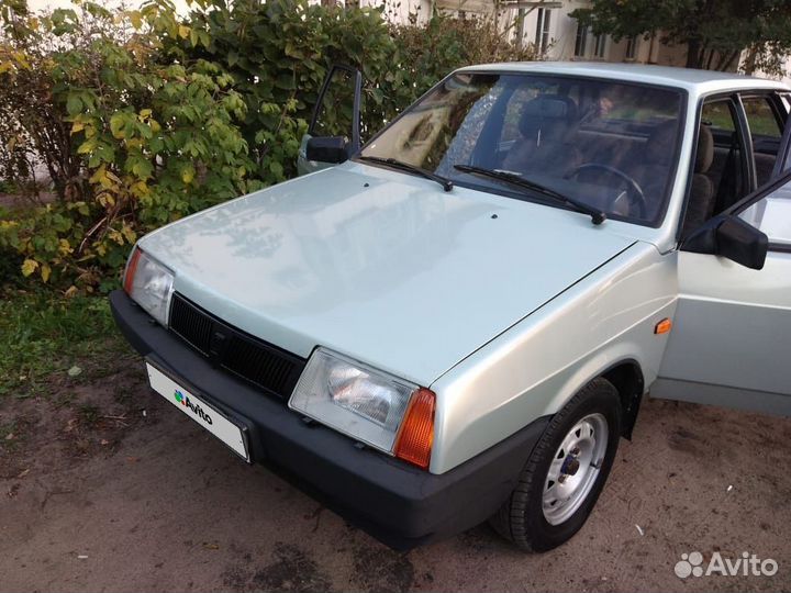 ВАЗ 21099 1.5 МТ, 2003, 190 000 км