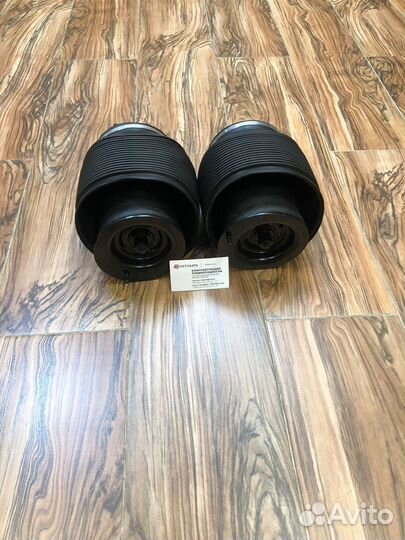 Пневмобаллон Land Cruiser 150 задний 48090-60010