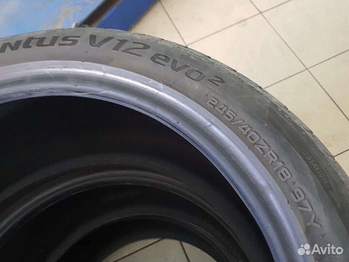 Hankook Ventus V12 Evo2 K120 245/40 R18 97