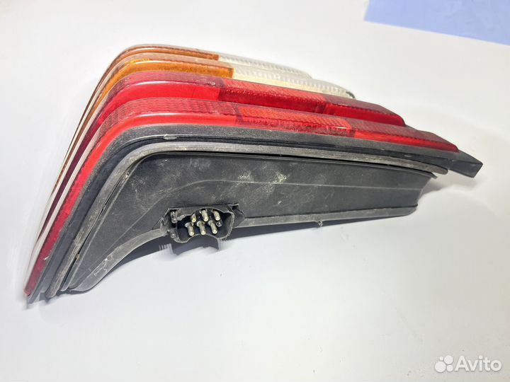 Фонарь задний Mercedes W124