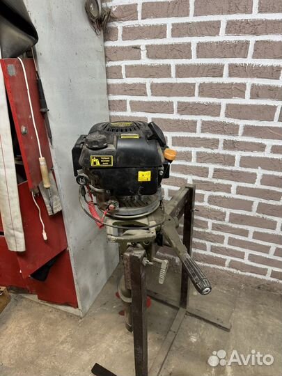 Лодочный мотор