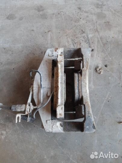 Суппорт передний правый Audi A6 C6 2008