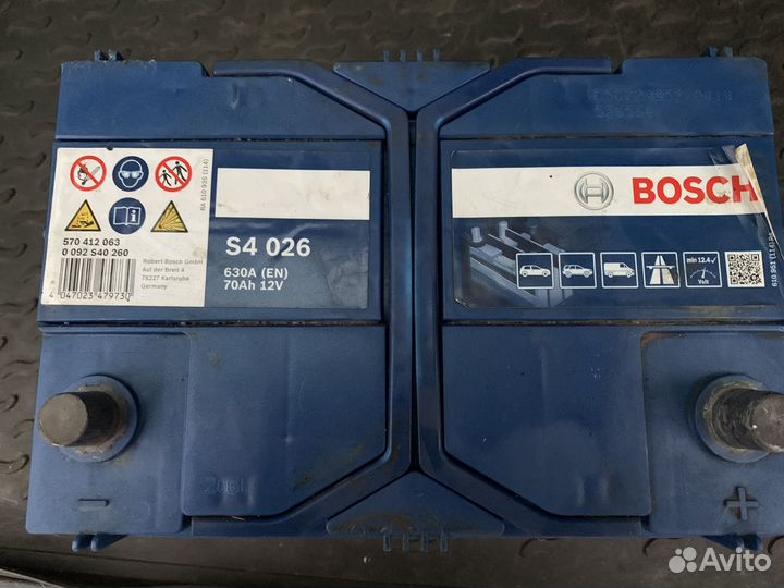 Продаю аккумулятор bosch S4 026 70А/Ч 630А