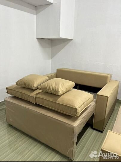 Диван чебурашка