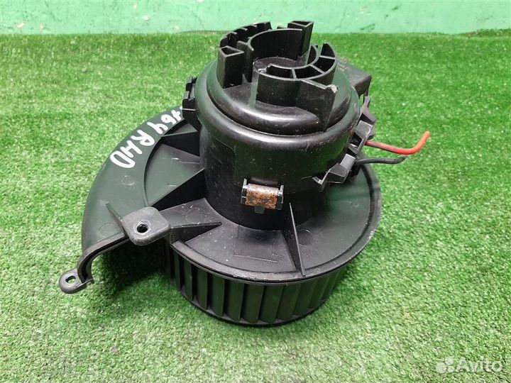 Моторчик печки Opel astra H 2006