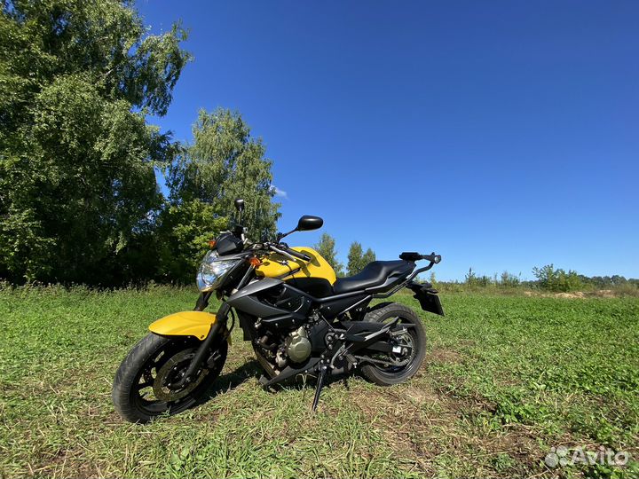 Мотоцикл Yamaha XJ6N