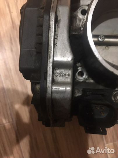 Дроссельная заслонка Volkswagen passat B5 1.8