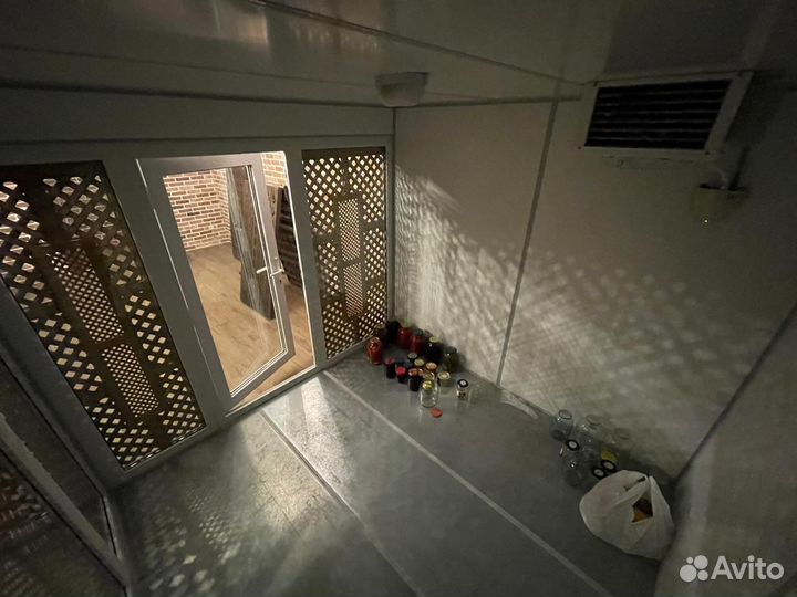 Холодильная камера с polair для пива/цветов