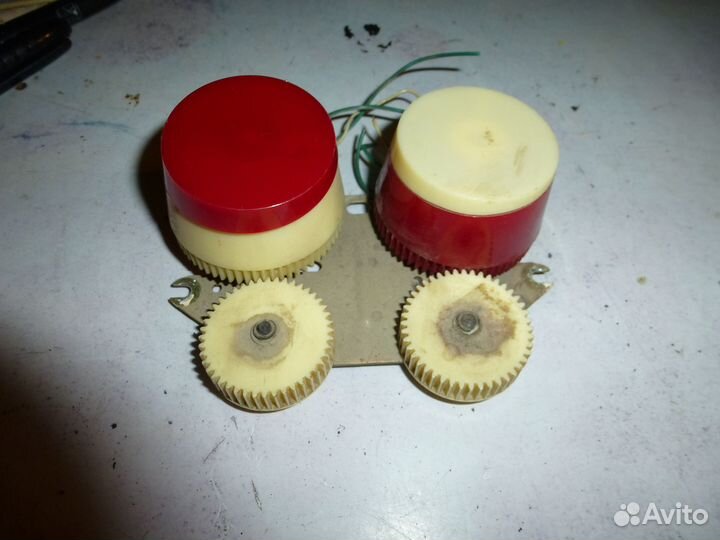 Вэф радио. Ригонда. Урал 114. Вега 312 запчасти