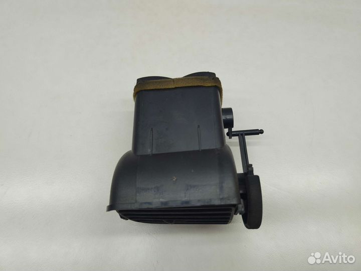 Воздуховод центральный Nissan Primera P11 1998 г.в