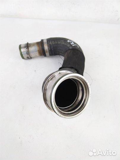 Патрубок интеркулера фольксваген туарег 2002-2010