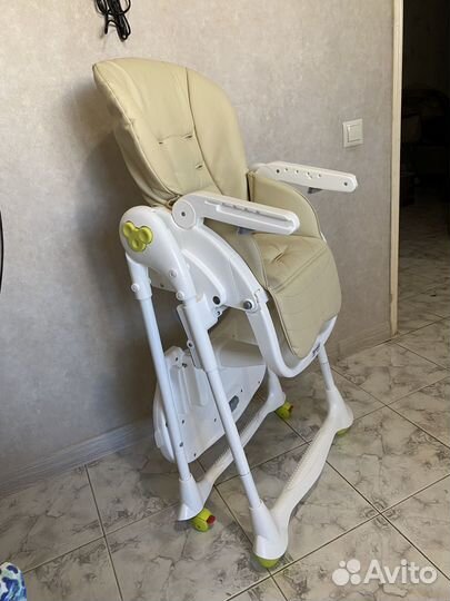 Стульчик для кормления brevi