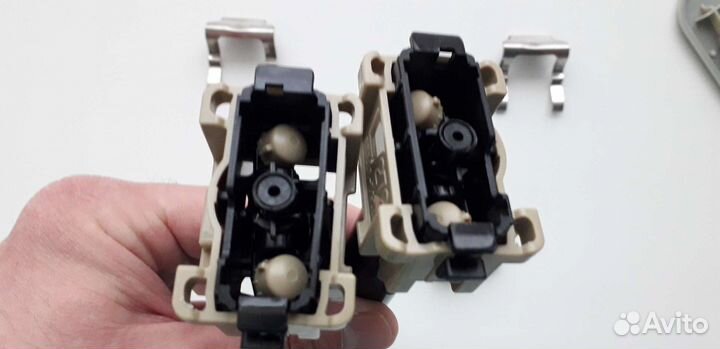 Форсунка омывателя фар Toyota Prado 150 17-20