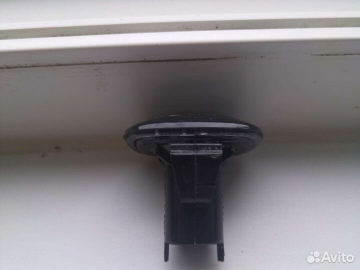 Повторитель поворота в крыло