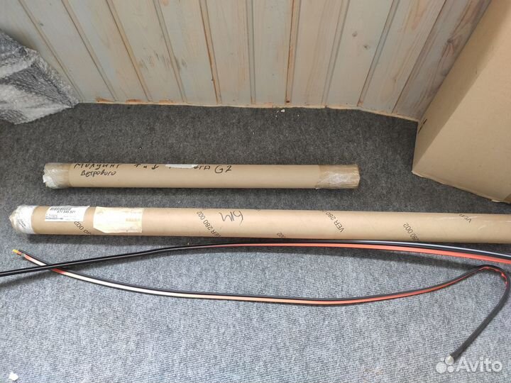 Уплотнитель лоб стекла Panamera 16) 971845521 новы