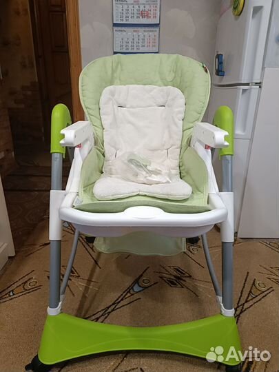 Стульчик-шезлонг для кормления