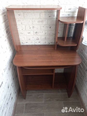 Компьютерный стол. Размер: Ш Г В (80 48 128)