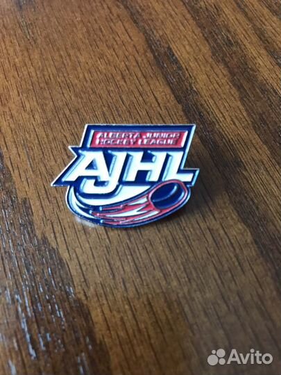 Значки хоккейные