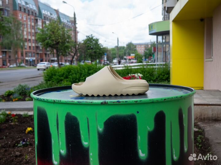 Шлепанцы adidas yeezy slide