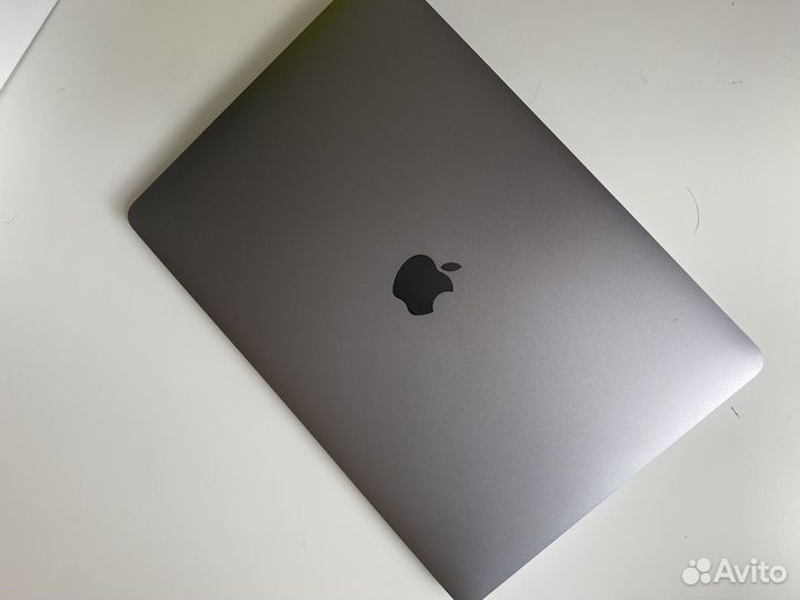 Macbook pro 13 retina 2017 8/128гб