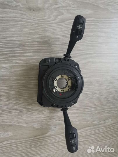 Подрулевой переключатель Бмв Х1 Е83