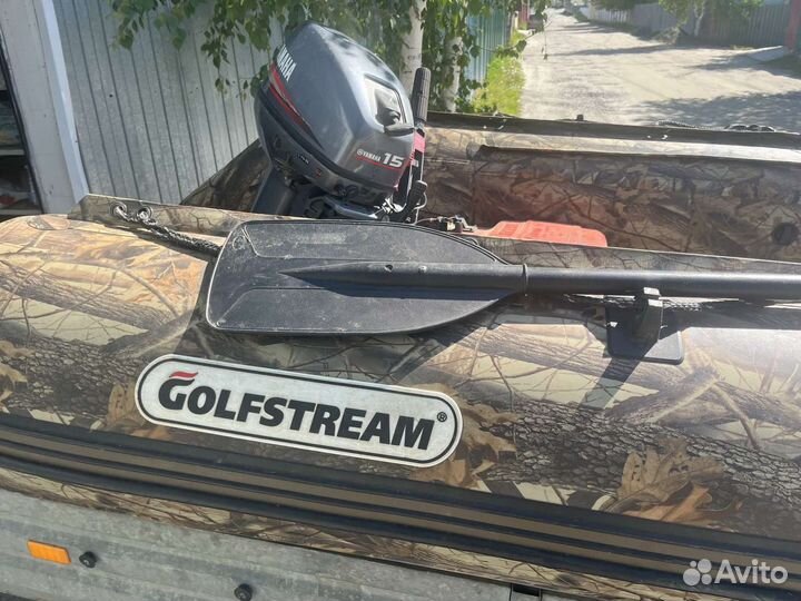 Лодка GolfStream