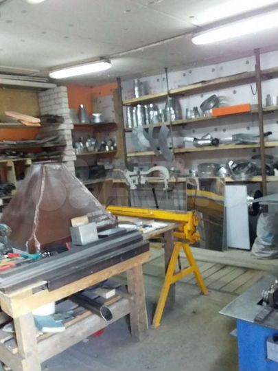 Гараж, > 30 м²