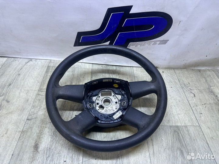 Руль Audi A4 8EC BPW 2006
