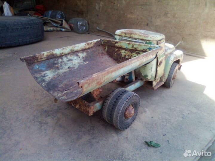 Игрушка ЗИЛ 130 СССР азлк