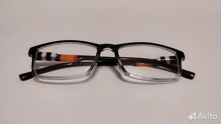 Очки для зрения + 1