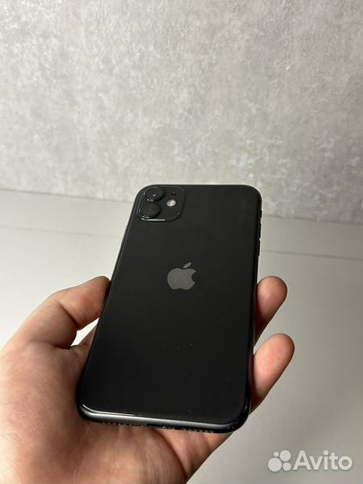 iPhone 11, 64 ГБ