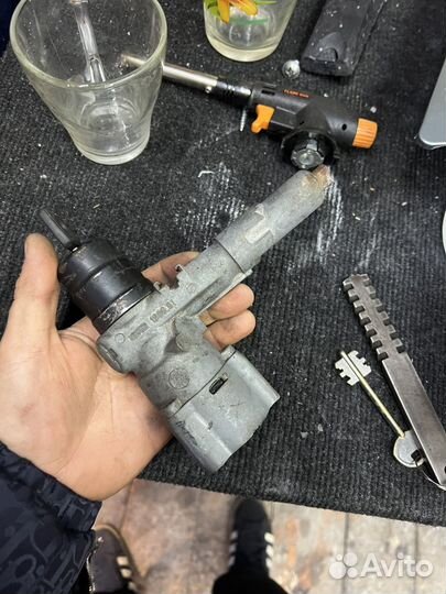 Замок зажигания мерседес 190 w201