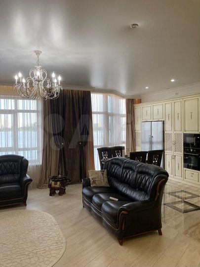 3-к. квартира, 100 м², 3/5 эт.