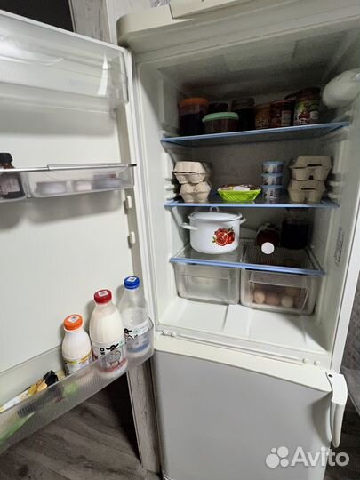 Холодильник Indesit