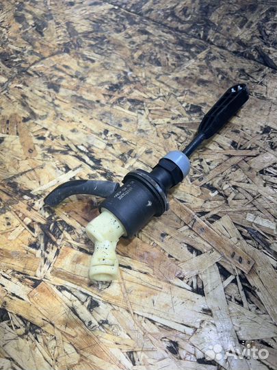 Цилиндр сцепления Рено Дастер