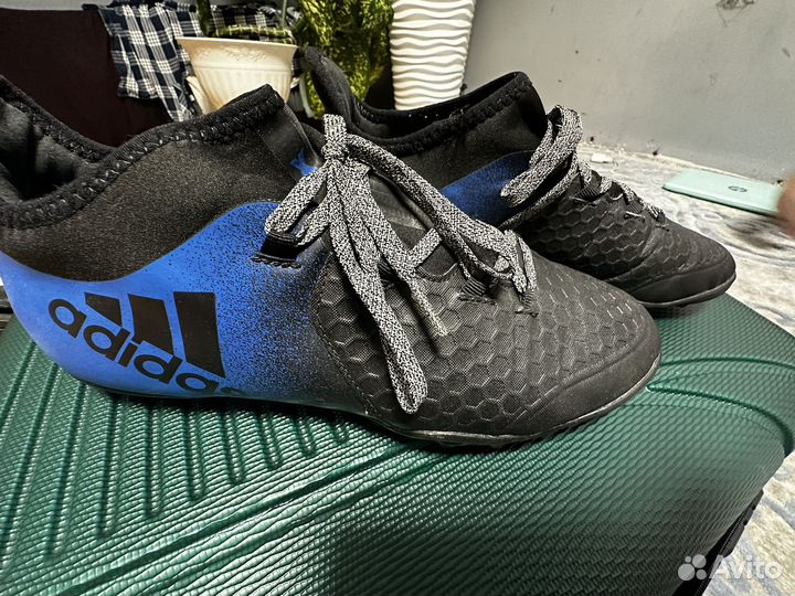 Футбольные бутсы adidas 43