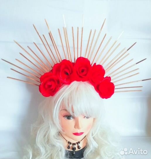 Ободок-корона с розами и лучами