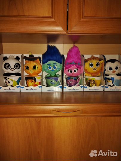 Игрушка в кружке магнит