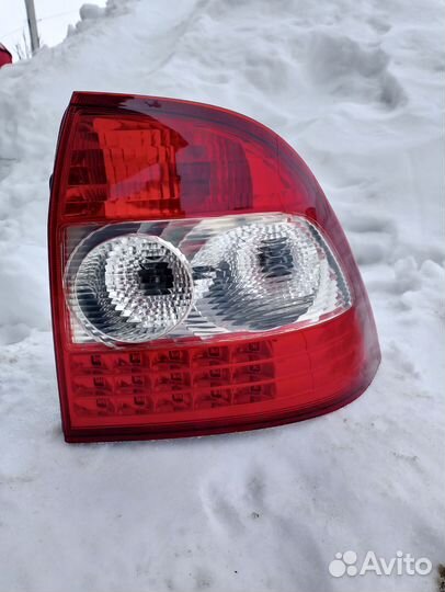 Задний правый фонарь Приора2