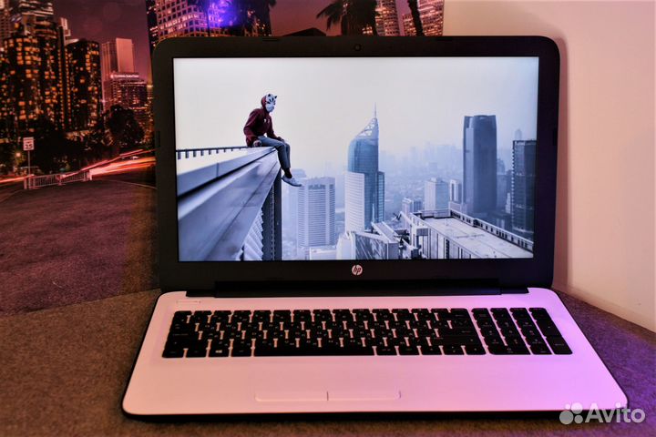 Красивый ноутбук Hp для работы и дома