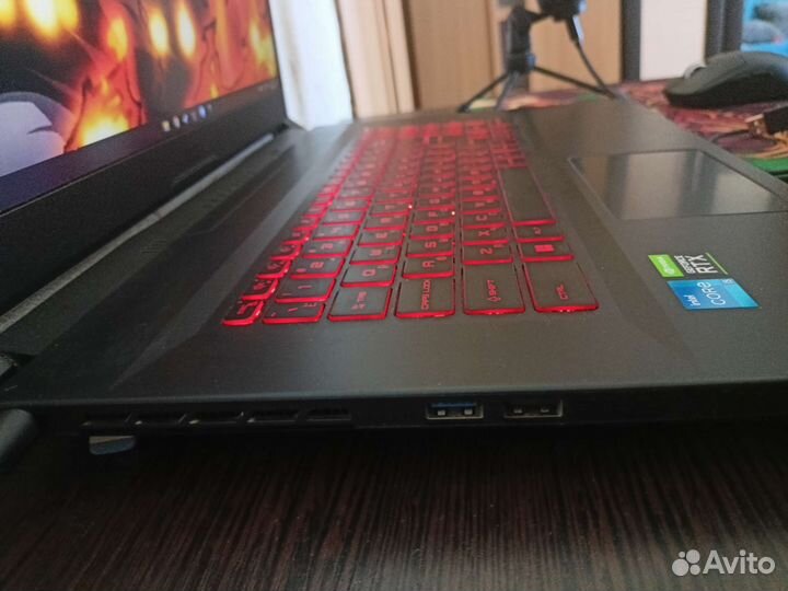 Игровой ноутбук msi c rtx3050 Intel i5 11400h 8 gb