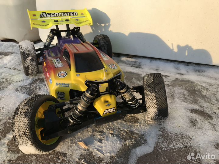 Багги 1/8 электро - Team Associated RC8.2e Absolut