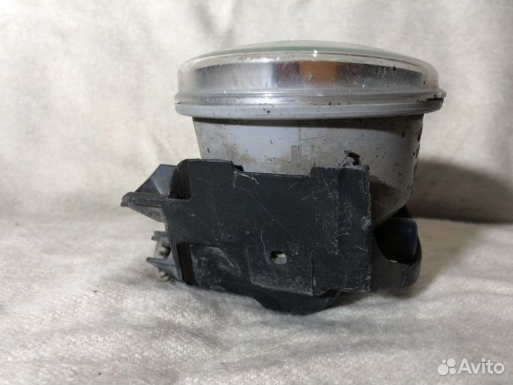 Птф левый Toyota Land Cruiser J200 2009