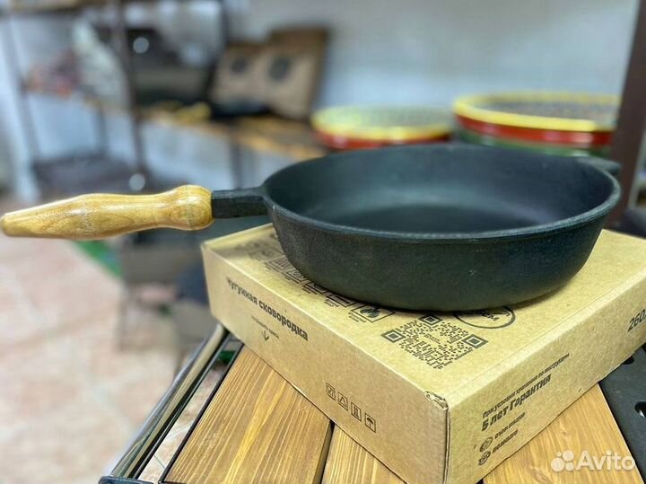 Сковорода чугунная