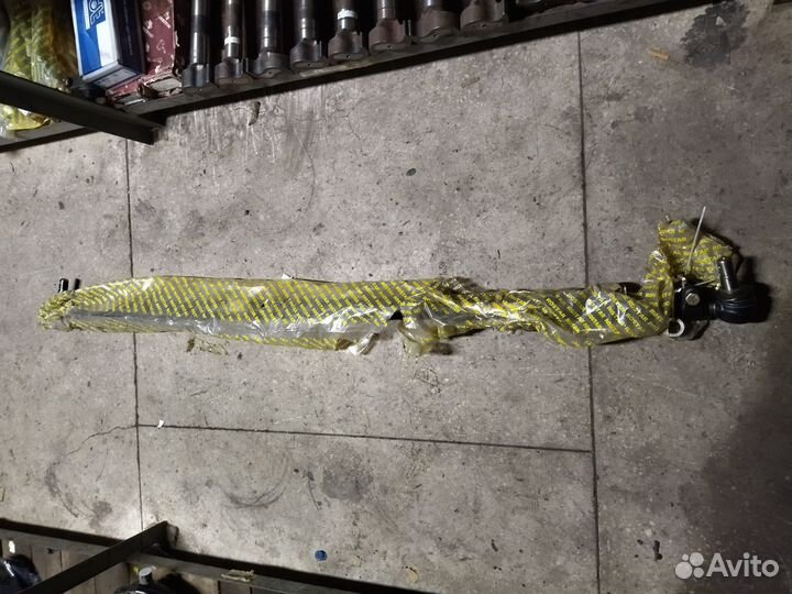 Тяга рулевая поперечная RVI Premium (1620 мм) прям