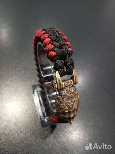 Браслет из паракорда