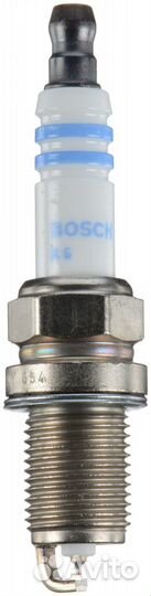 Свеча зажигания Bosch 0 242 240 707 (FR6KII332S 0