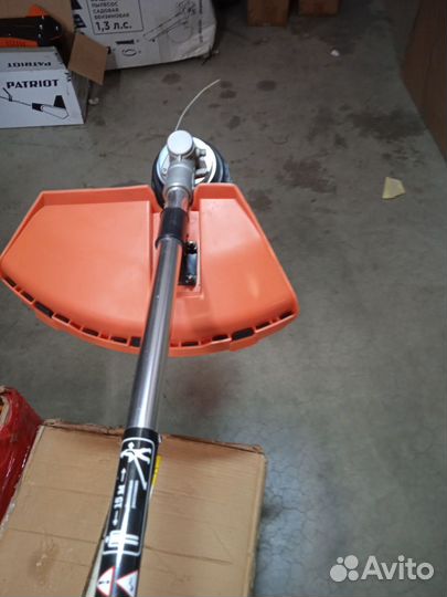 Бензиновый триммер Gigant CG-KW02-520