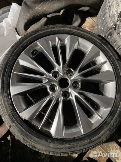 Диск Hyundai Genesis R17 5/114.3 1шт (под ремонт)