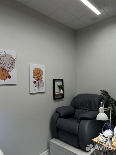 Аренда места мастера маникюра